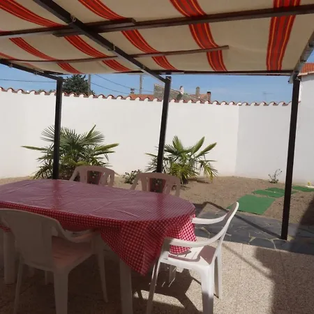 Semesterbostad Maison Proche Centre, 4 Pers, Terrasse - Fr-1-476-11 *